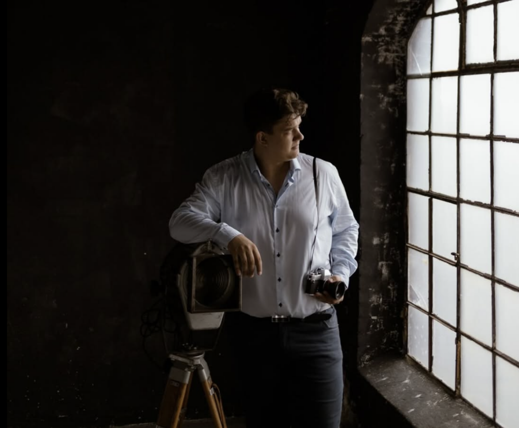 Fotograf Bydgoszcz 195 studio - Bartłomiej Senderski